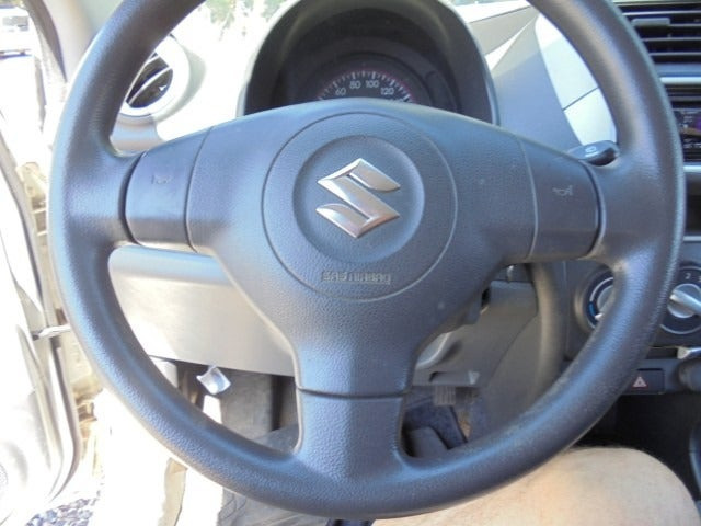 Hvid Suzuki Alto fra 2012