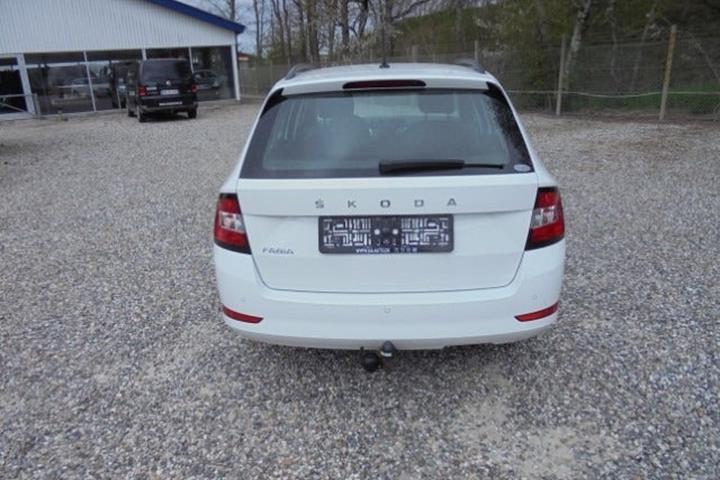 Hvid Skoda Fabia fra 2020