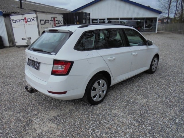 Hvid Skoda Fabia fra 2020