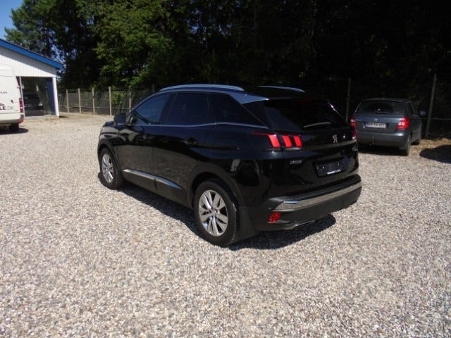 Sort Peugeot 3008 fra 2020