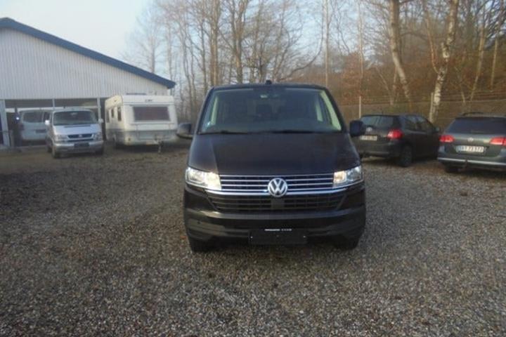 Sort VW Caravelle fra 2022