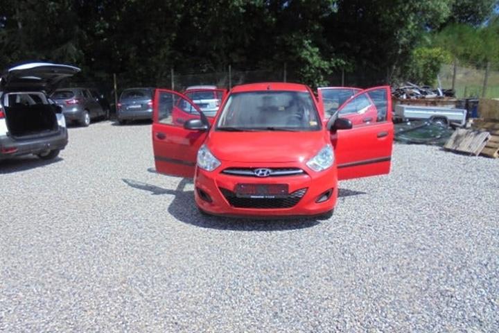 Rød Hyundai i10 fra 2013