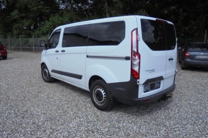 Hvid Ford Transit Custom Kombi 310 L2 fra 2018 set udefra
