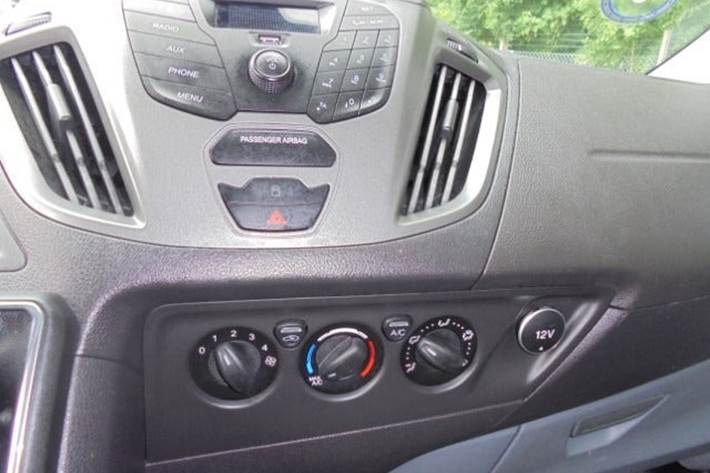 Hvid Ford Transit Custom Kombi 310 L2 fra 2018