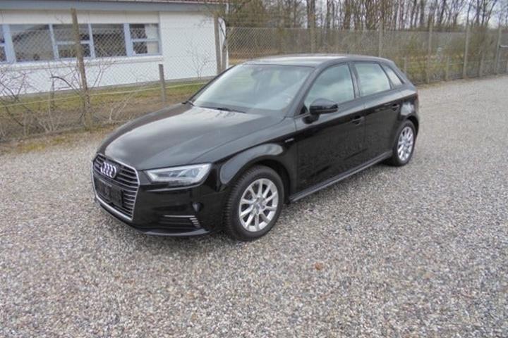 Sort Audi A3 fra 2018 set udefra