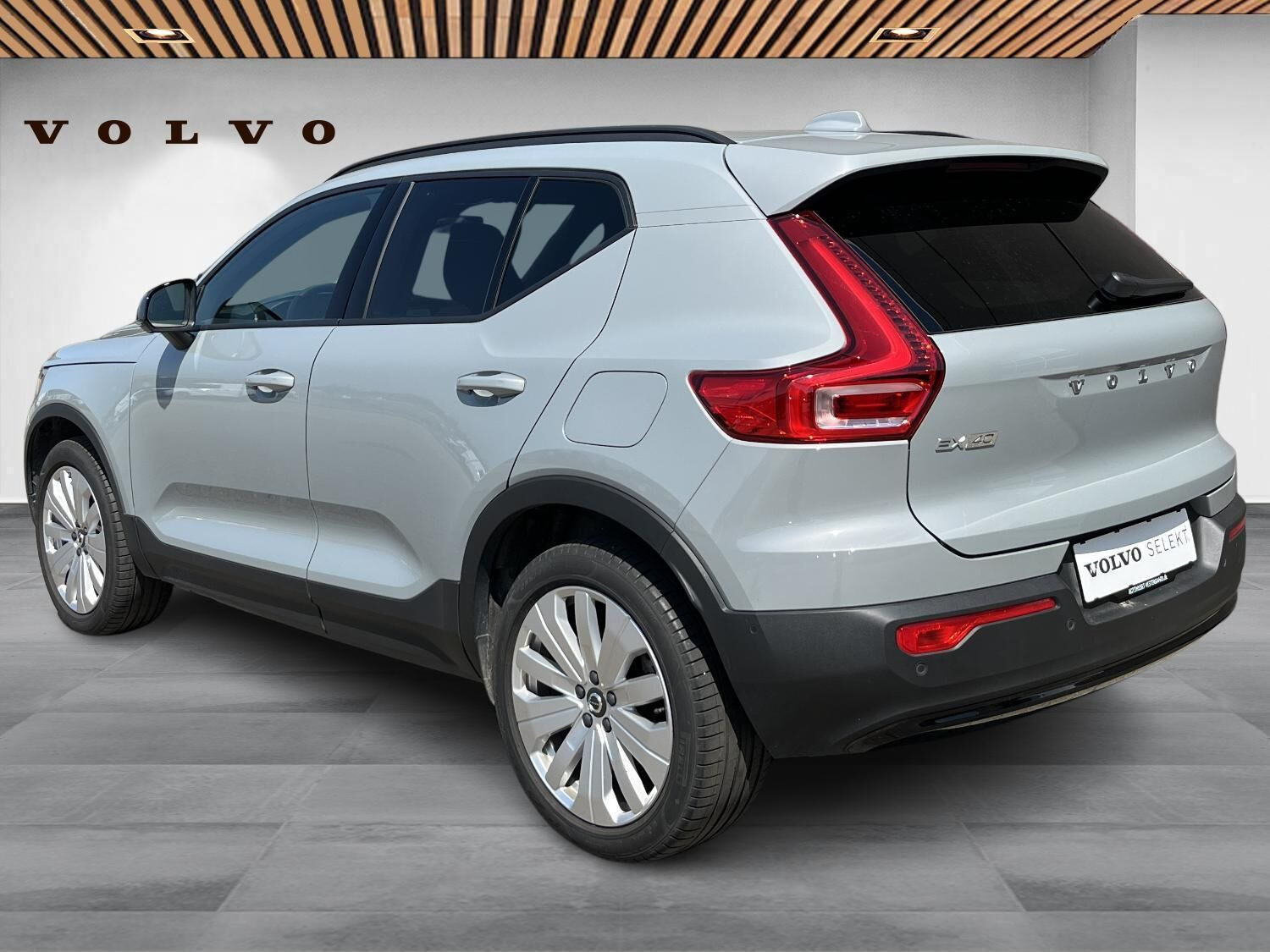 Grå Volvo EX40 fra 2024