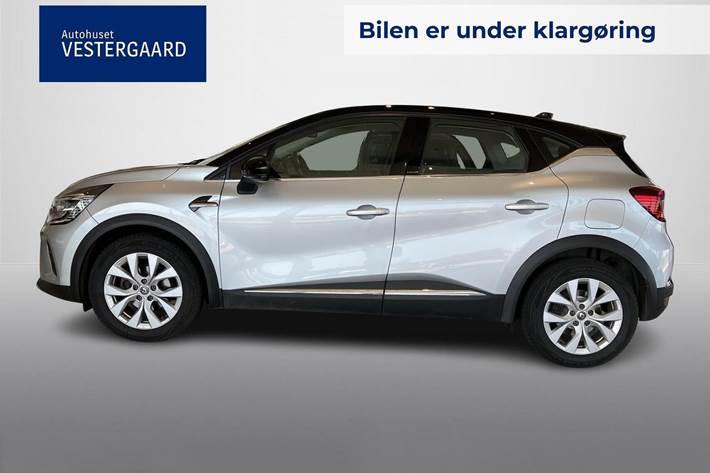 Sølv Renault Captur fra 2020
