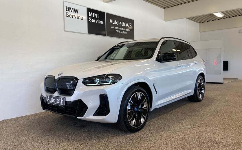 BMW iX3 Charged Plus M-Sport
