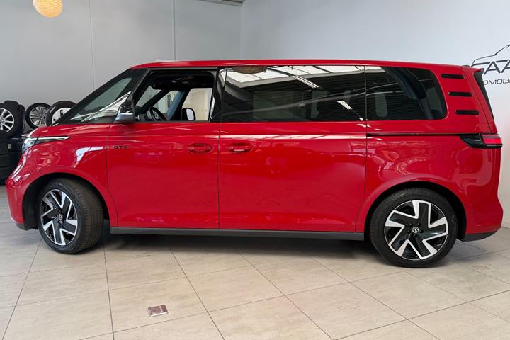 Rød VW ID.Buzz fra 2025