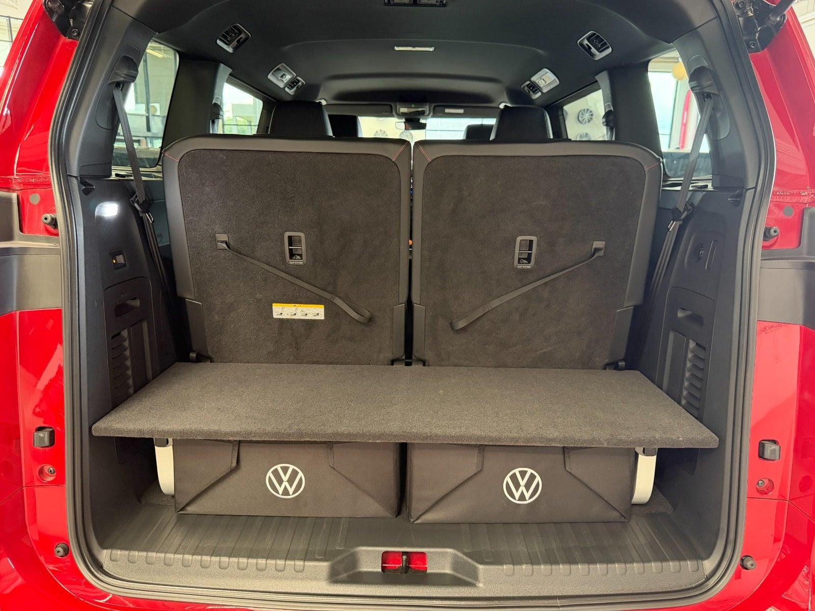 Rød VW ID.Buzz fra 2025