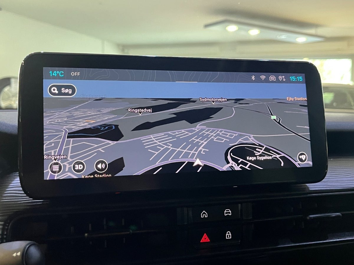 Sølv Jeep Avenger fra 2023