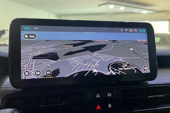 Sølv Jeep Avenger fra 2023