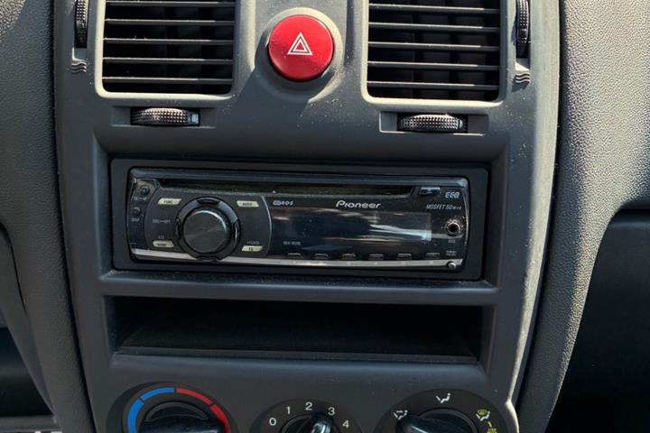Rød Hyundai Getz fra 2008