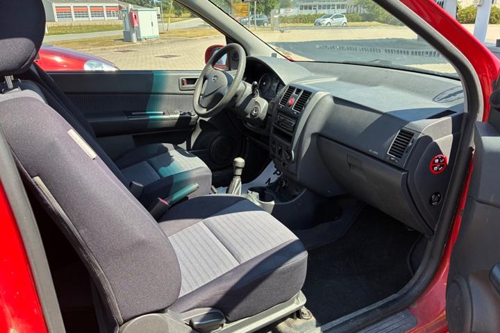 Rød Hyundai Getz fra 2008
