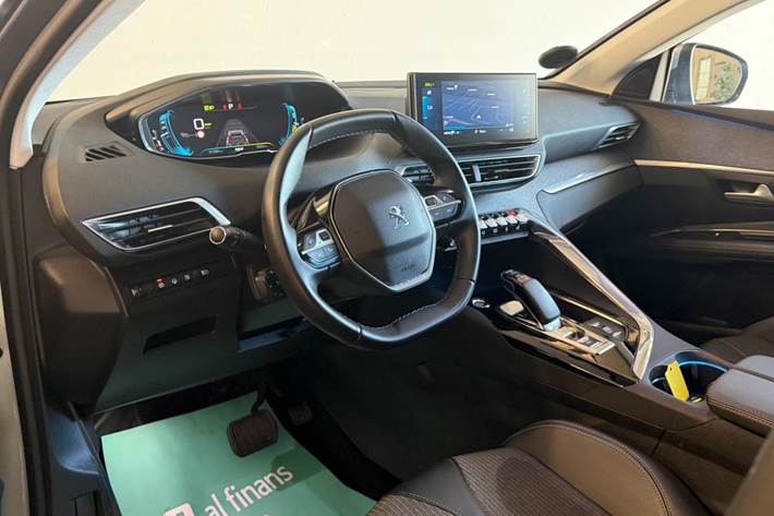 Sølv Peugeot 3008 fra 2021