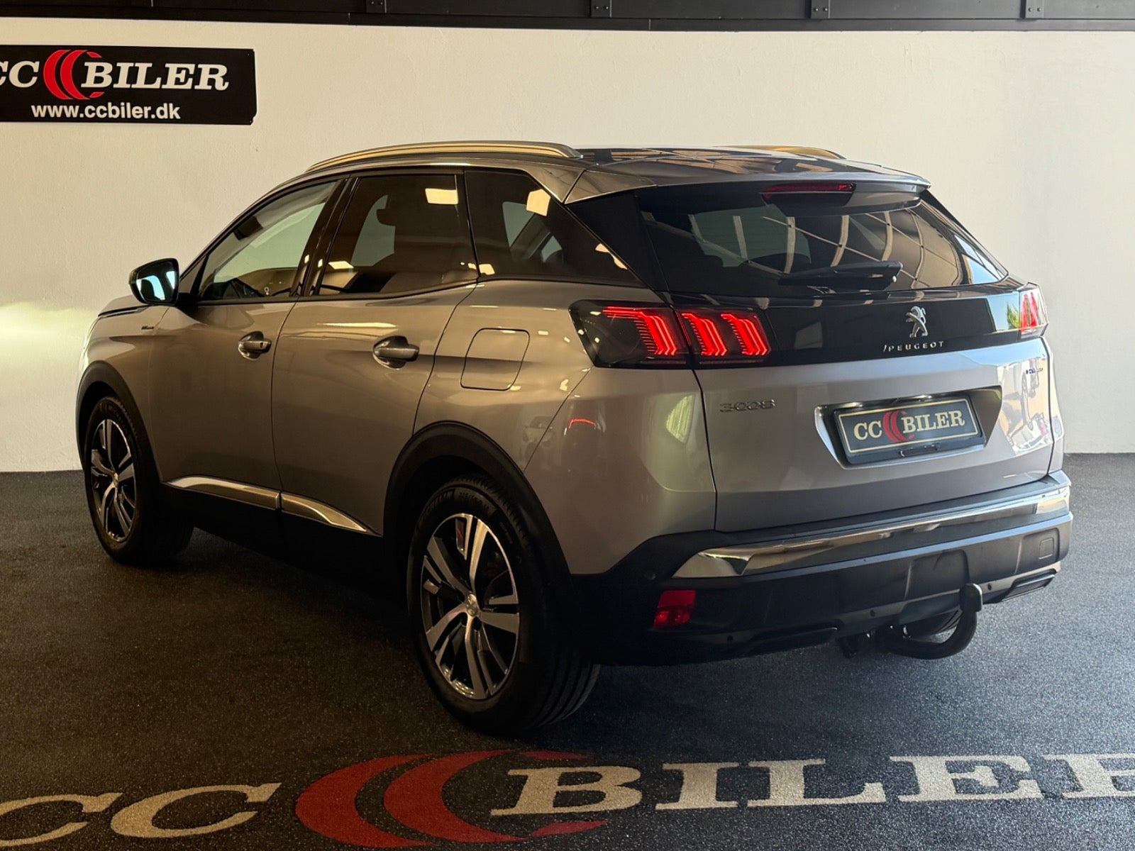 Sølv Peugeot 3008 fra 2021