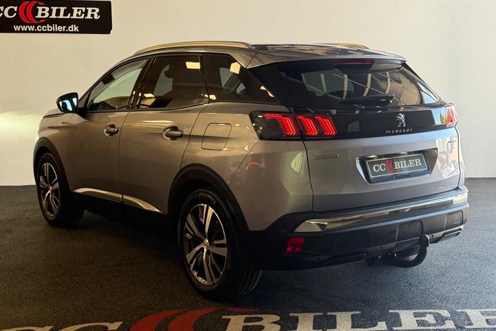 Sølv Peugeot 3008 fra 2021