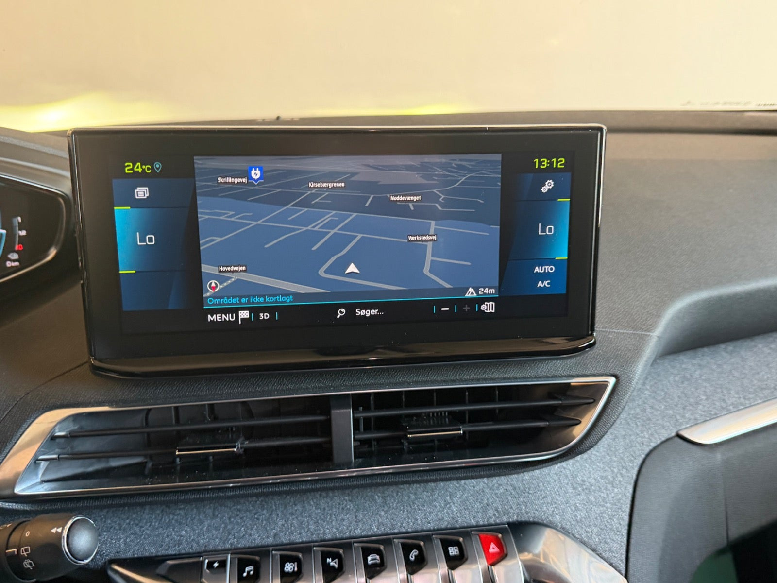 Sølv Peugeot 3008 fra 2021