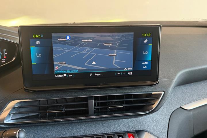 Sølv Peugeot 3008 fra 2021