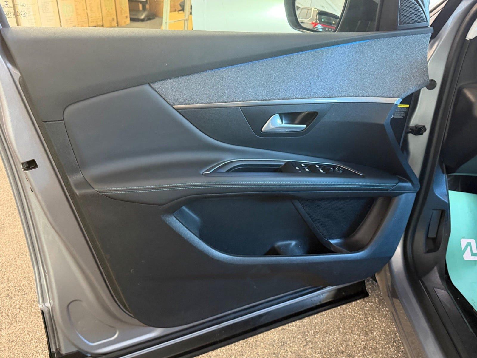 Sølv Peugeot 3008 fra 2021