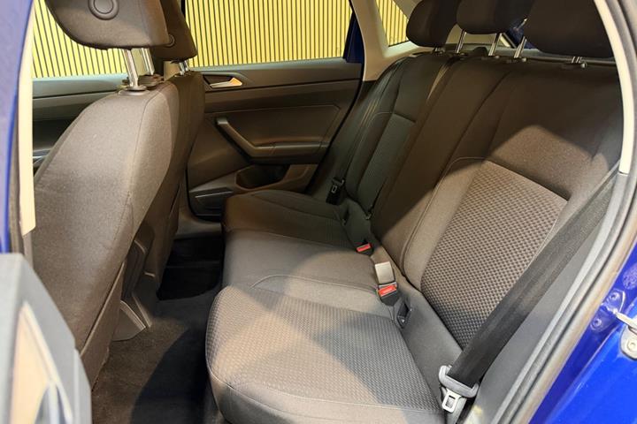 Blå VW Polo fra 2018