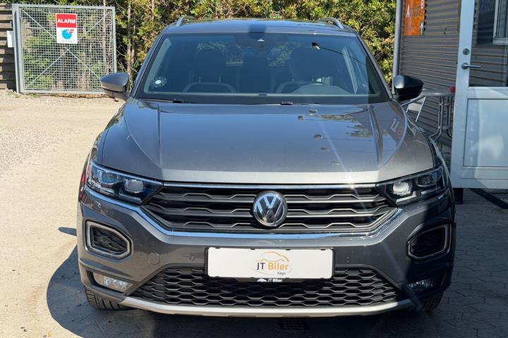 Grå VW T-Roc fra 2018