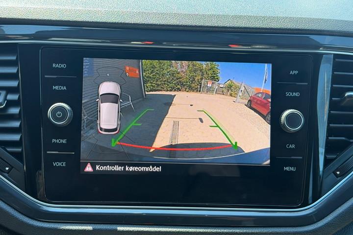 Grå VW T-Roc fra 2018