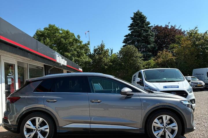 undefined Audi Q4 e-tron fra 2024