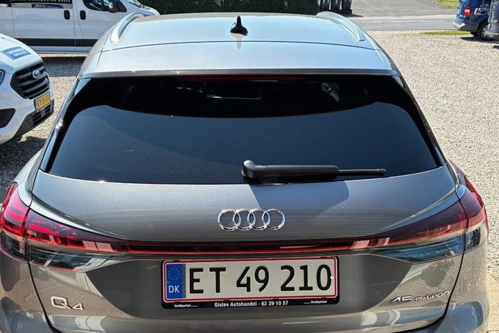 undefined Audi Q4 e-tron fra 2024