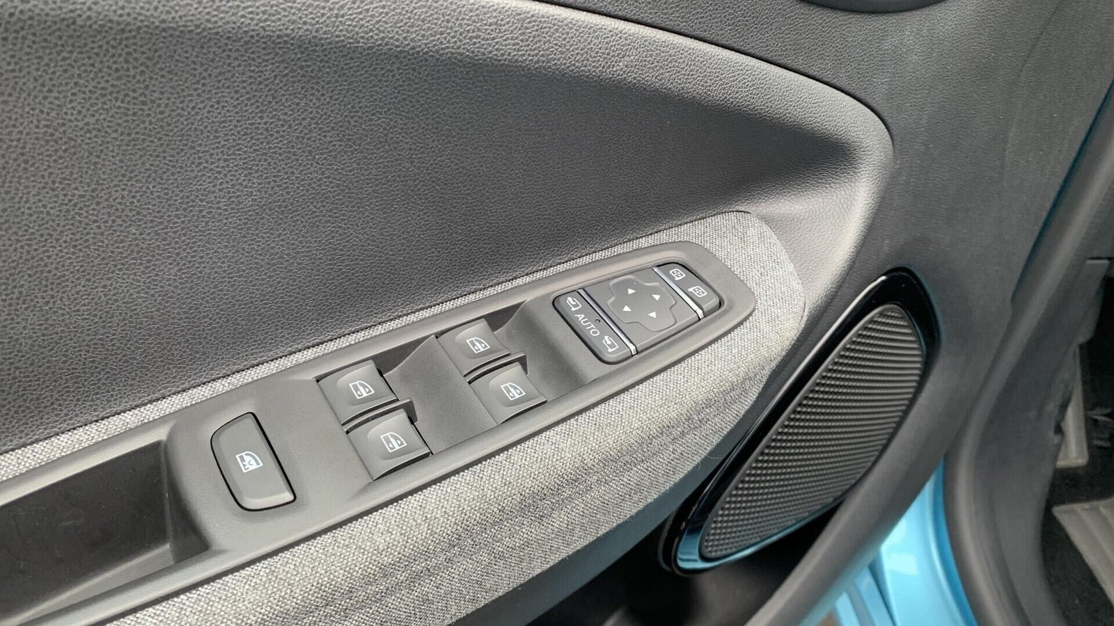 Blå Renault Zoe fra 2022
