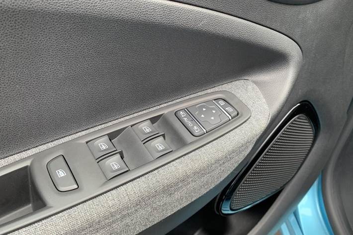 Blå Renault Zoe fra 2022