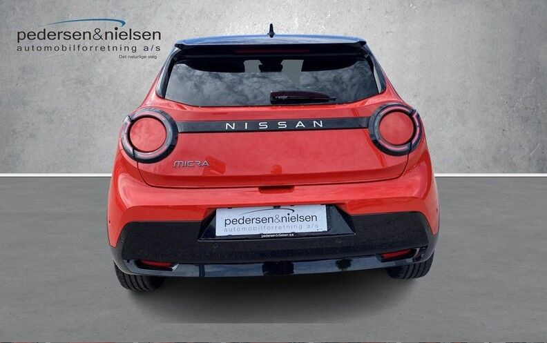 Rød Nissan Micra fra 2025