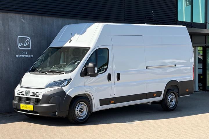 Hvid Fiat Ducato fra 2026