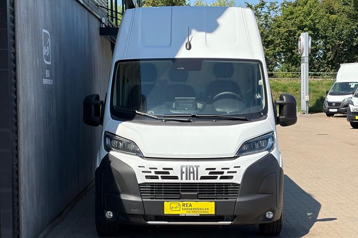 Hvid Fiat Ducato fra 2026
