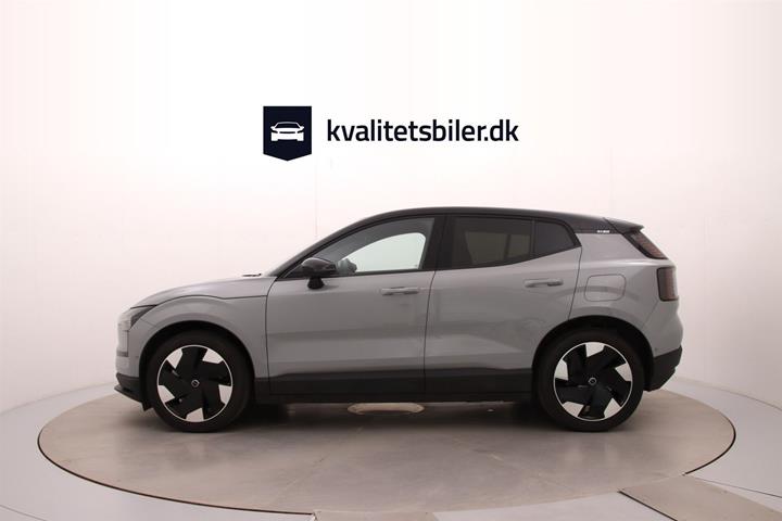 Grå Volvo EX30 fra 2024