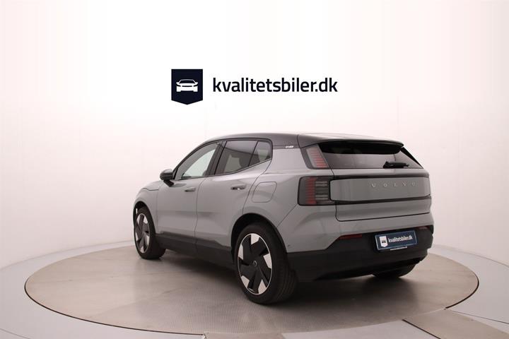Grå Volvo EX30 fra 2024