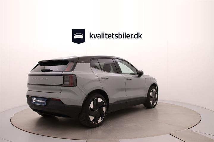 Grå Volvo EX30 fra 2024