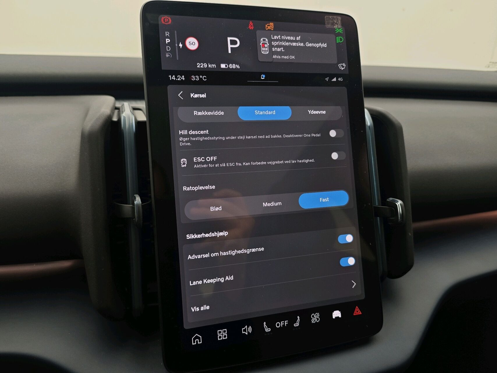 Grå Volvo EX30 fra 2024