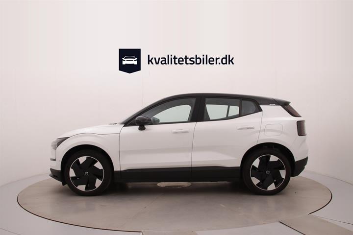 Hvid Volvo EX30 fra 2024