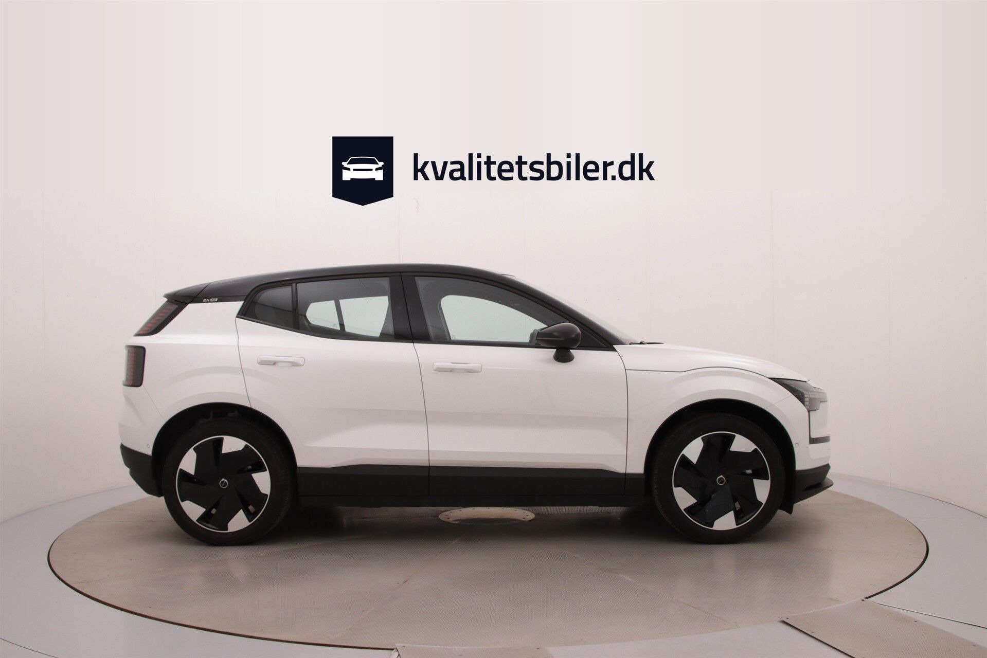 Hvid Volvo EX30 fra 2024