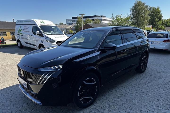 Sort Peugeot Peugeot fra 2025 set udefra