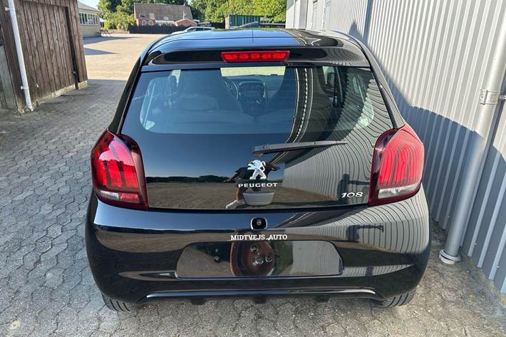 Sort Peugeot 108 fra 2020