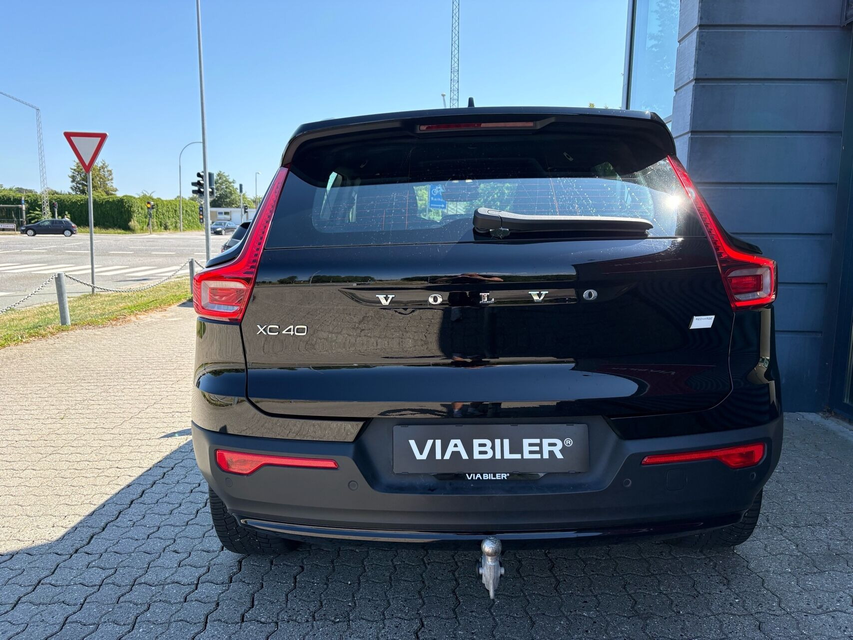Sort Volvo XC40 fra 2023