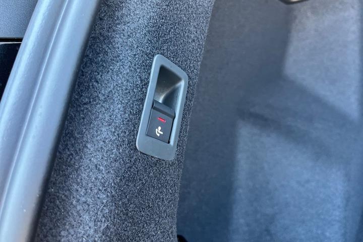 Sort Audi Q4 fra 2026