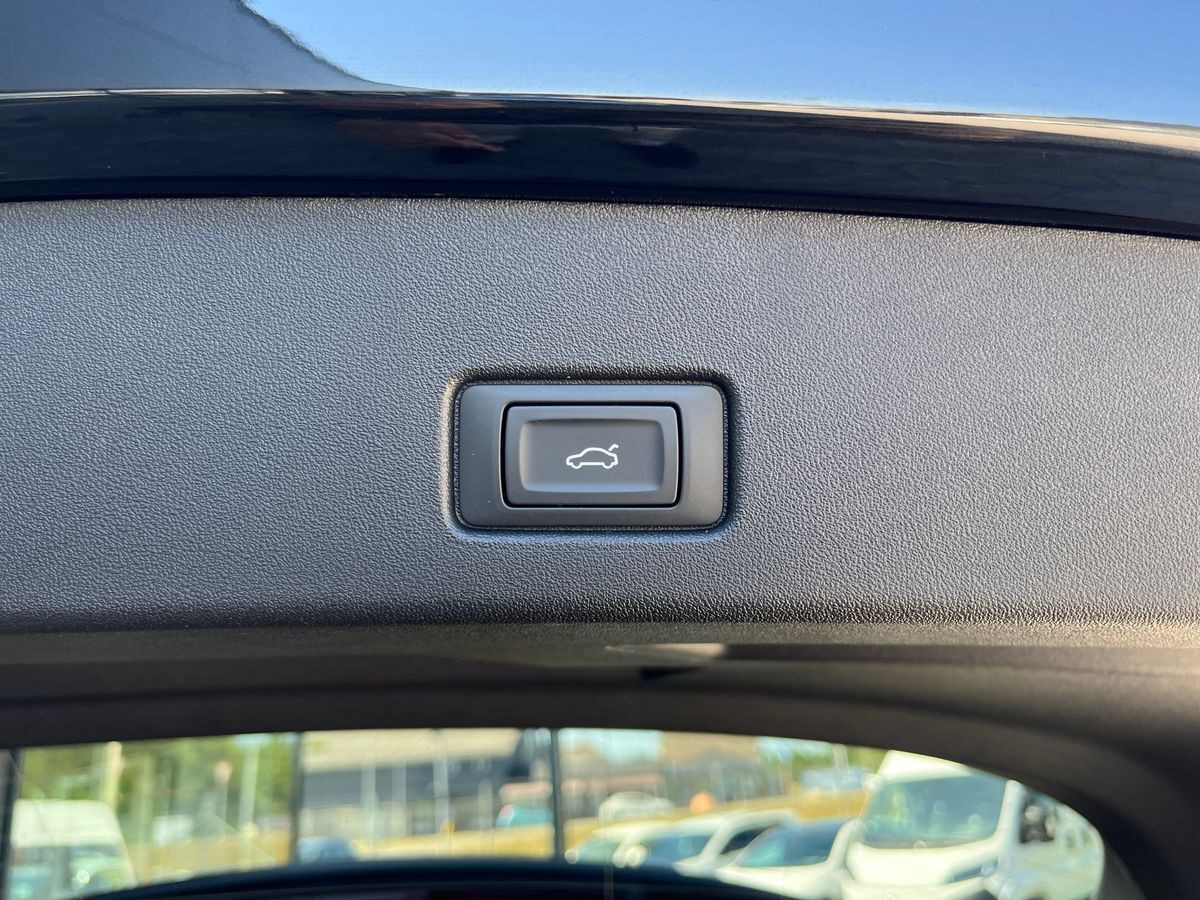 Sort Audi Q4 fra 2026
