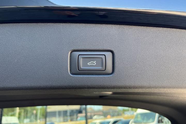 Sort Audi Q4 fra 2026