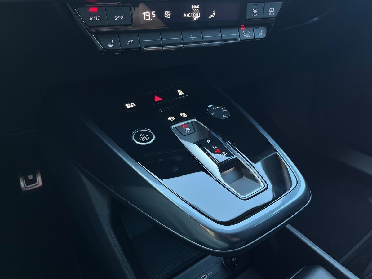 Sort Audi Q4 fra 2026