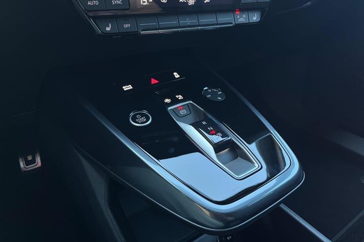 Sort Audi Q4 fra 2026