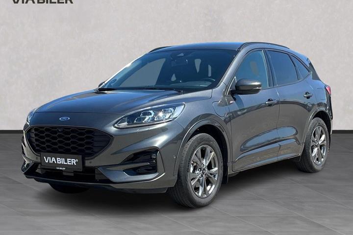 Sort Ford Kuga fra 2022 set udefra