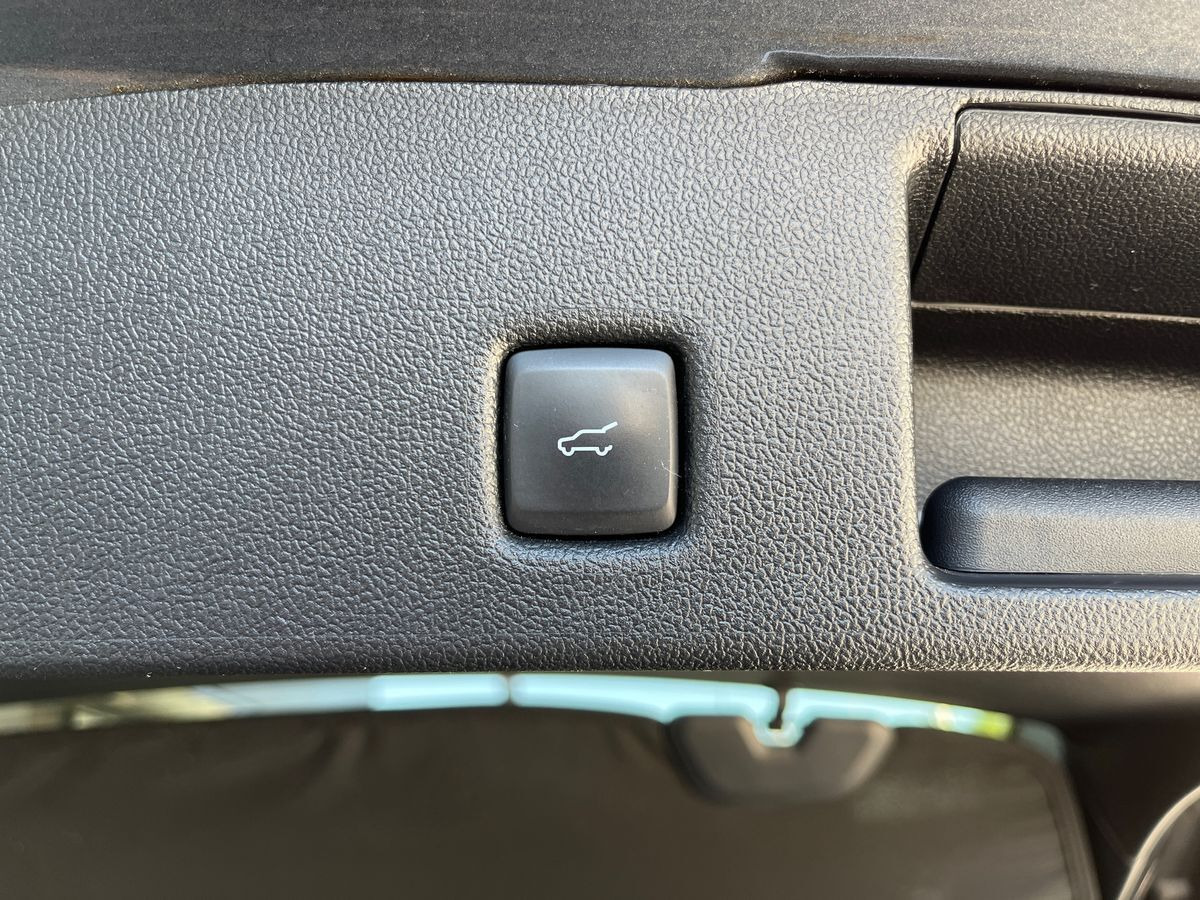 Sort Ford Kuga fra 2022